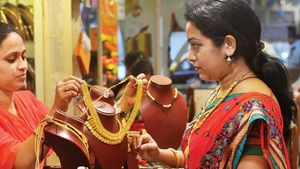 மதுரையில் இன்று தங்கம் விலை சரிவு: ஒரு சவரன் தங்கத்தின் விலை என்ன?