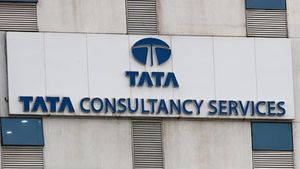 TCS நிறுவனத்தில் மீண்டும் ஊழியர்கள் பணி நீக்கமா? மேலாளர்களுக்கு ஹெச்ஆர் அனுப்பிய ஈமெயில்!!