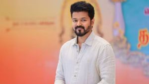 முதல் கையெழுத்திலேயே மாஸ் காட்டிய முதல்வர் விஜய்! 200 யூனிட் இலவச மின்சாரம் மற்றும் பல!