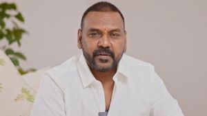 அரசியலில் நுழையும் ராகவா லாரன்ஸ்: நடன இயக்குனர், நடிகர் மட்டுமல்ல.. வெளிச்சத்துக்கு வராத இன்னோர் முகம் இருக்கு