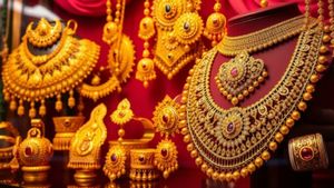 1 கிராம் தங்கம் விலை ரூ.1 லட்சமாகும்!! அதுவும் இத்தனை ஆண்டுகளுக்குள் நடக்கும் – ராபர்ட் கியோசாகி