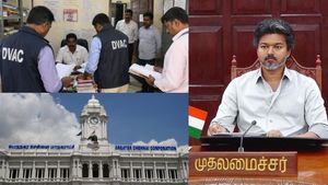 லஞ்ச ஒழிப்பு துறை சோதனை எதிரொலி: சென்னையில் 7 மாநகராட்சி அதிகாரிகள் அதிரடி சஸ்பெண்ட்..!!