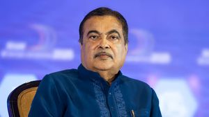தர்மேந்திர பிரதானை தொடர்ந்து நிதின் கட்கரிக்கும் சிக்கல்? CJP போல உதயமானது E20 ஜனதா கட்சி..!!