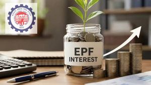 வேலையை விட்டு நின்றாலும் PF பணத்திற்கு வட்டி கிடைக்குமா? EPFO விதிமுறைகள் சொல்வது என்ன?