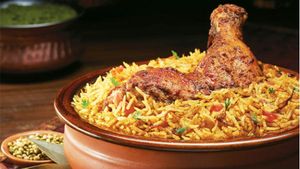பிரியாணி கடை வைத்து ரூ.10 கோடி வருமானம்! பாட்டி ரெசிபியுடன் பெங்களூரை அசத்தும்  2 சகோதரிகள்!