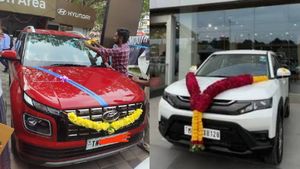பெட்ரோல் கார்களை வாங்குவது இனி சரியில்லை.. மக்கள் எடுத்த முடிவு..  ஜூலை மாத டேட்டா!
