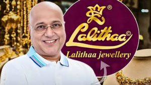 தங்கமயில், கல்யாண் தொடர்ந்து இப்போ லலிதா ஜுவல்லரி வருதே.. பணத்தை ரெடி பண்ணுங்க மக்களே!