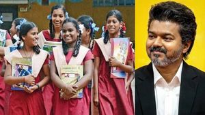 மாணவர்கள் அள்ளிக் கொடுக்கப்போகும் விஜய்.. பட்ஜெட் மொத்தமும் இவர்கள் தான் டார்கெட்!