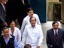 సంస్కరణలకు అడ్డుపడితే ఉద్యోగాలు కల్పించలేం: పి. చిదంబరం