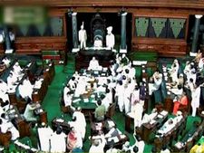లోక్ సభ: పెన్షన్ బిల్లుకు ఆమోదం