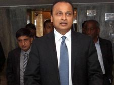 హైదరాబాద్ గర్ల్: అనిల్ అంబానీ ఐటి అకౌంట్ హ్యాక్