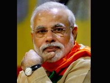 మార్కెట్లో మోడీ మంత్ర: భిన్నాభిప్రాయాలు