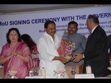 సిఎం జిల్లాలో క్యాడ్‌బరీ చాక్లెట్ల పరిశ్రమ (ఫొటోలు)