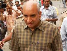 మా టీవి సేల్: చిరంజీవి, నాగార్జున అంగీకారం