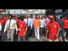 వాక్ ఫర్ హెల్దీ హార్ట్: కిషన్‌తో యువత(పిక్చర్స్)