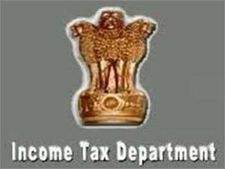 సహారా ఆఫీసులపై ఐటీ దాడులు, రూ.135 కోట్లు స్వాధీనం    