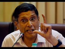  ముఖ్య ఆర్థిక స‌ల‌హాదారు ప‌ద‌వీ కాలం మ‌రో ఏడాది పాటు పొడిగింపు