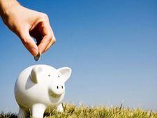 భవిష్యత్తు కోసం పొదుపు మంచిదేగా..! 