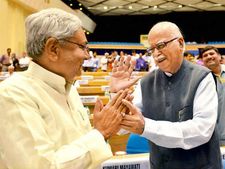  బీహార్ ఎఫెక్ట్!: భారీ నష్టాల్లో స్టాక్ మార్కెట్లు