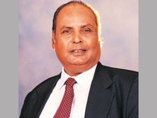 పారిశ్రామిక రంగంలో విరిసిన పద్మాలు వీరే (ఫోటోలు)
