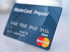 శుభవార్త: కార్డులపై సేవా పన్నుకు చెల్లుచీటి