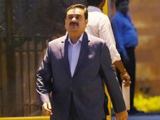  రాజ‌కీయ పార్టీలు కార్పొరేట్ల‌ను అన‌వ‌స‌రంగా రాజ‌కీయాల్లోకి లాగొద్దు: గౌత‌మ్ అదానీ