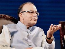 సీనియర్ సిటిజెన్లకు మోడీ ప్రభుత్వం బహుమానం