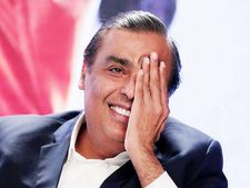 ఇండియాలో టాప్ 10 ధనవంతులు వీరే చూడండి. 