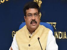 పెట్రోల్,డీజిల్ ధరలపై పెట్రోలియం శాఖ మంత్రి వివరణ?