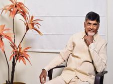 రండి మా ఆంధ్రకి మీ వ్యాపారం మూడు పువ్వులు ఆరు కాయలు అవుతుంది.