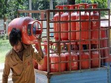 GST ఎఫెక్ట్ సామాన్యుడి పై కేంద్రం మరో బాంబు! ఏంటో మీరే చూడండి.