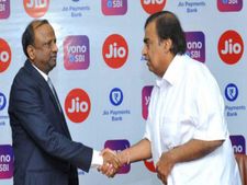 SBI కస్టమర్లకి ముకేశ్ అంబానీ జియో శుభవార్త.. ఇక బ్యాంకింగ్ సేవలు చాలా సులువు !