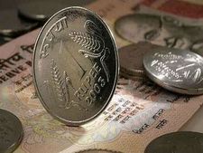 డాలర్ తో పోల్చుకుంటే రివ్వున ఎగసిన రూపాయి.