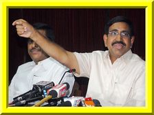 ఈ సారి ఆంధ్రప్రదేశ్ మంత్రుల వంతు మంత్రి నారాయణ పై ఐటీ దాడులు!