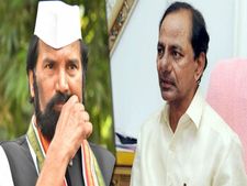 టీఆర్ఎస్ మరియు కాంగ్రెస్ ఎన్నికల మేనిఫెస్టో ల్లో తేడా ఇదే? 