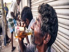 మందు బాబుల మజాకా! ఒక్క దీపావళి రోజే రూ.602 కోట్ల వ్యాపారం ఎక్కడో తెలుసా?