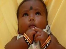  న్యూయర్ బంపర్ ఆఫర్... ఆడపిల్ల పుడితే 5 లక్షలు మీ సోంతం....!