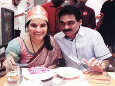  లగడపాటి భార్య తాజా సర్వే విడుదల కానీ... లగడపాటి ఎక్కడ? 