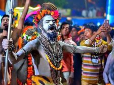 కుంభమేళాకి పెట్టిన ఖర్చు ఎంతో తెలుసా? 