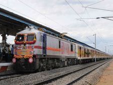 తమిళనాడు దేవాలయాల సందర్శనకు ప్రత్యేక ఆఫర్:IRCTC