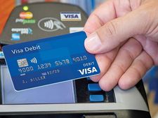 గుడ్ న్యూస్: వీసా డెబిట్ కార్డుపై ఈఎంఐ సదుపాయం, మరిన్ని వివరాలు తెలుసుకోండి