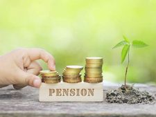 eps పెన్షన్ స్కీం.. ఇది తెలుసుకోండి: పెన్షన్ పెరగాలంటే పీఎఫ్ తగ్గుతుంది