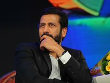 విచారణపై సందిగ్ధత: TV9 మాజీ సీఈవో రవిప్రకాశ్ ఎక్కడున్నాడు?