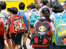 ఏపీలో స్కూల్‌కు పంపిస్తే రూ.15,000! ఏ పథకం.. ఎంత లబ్ధి!!