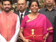 ఇల్లు కొనేవారికి భారీ ఊరట: రూ.3.5 లక్షల వరకు ఆదాయపన్ను మినహాయింపు