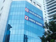 యువత లక్ష్యంగా HDFC బ్యాంక్ మిలీనియా కార్డులు... 