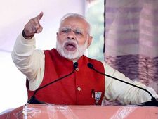 మోడీ ప్రభుత్వం గుడ్‌న్యూస్, వ్యాపారులకు రుణమాఫీ.. కండిషన్స్!