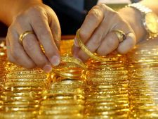 4వ రోజు తగ్గిన బంగారం ధర, రూ.2,200 తగ్గుదల