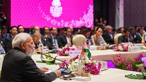  చైనాపై మెట్టుదిగని మోడీ, కీలక నిర్ణయం!: RCEPకు భారత్ దూరమెందుకంటే?