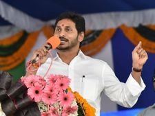 స్టీల్ ప్లాంట్‌కు రూ.15వేలకోట్లు: కంపెనీలు రాకపోయినా జగన్ ధైర్యం! కేంద్రానికి థ్యాంక్స్